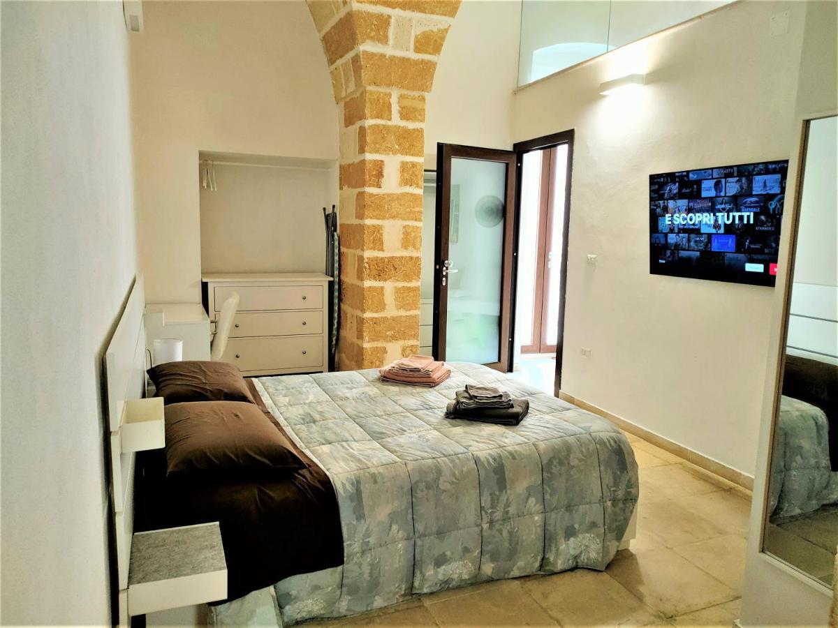 Casa Mima: Locazione Turistica Nel Centro Storico Daire Brindisi Dış mekan fotoğraf